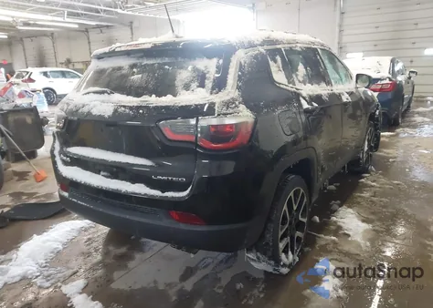 2018 Jeep Compass Limited 4X4 из США, поврежденный, VIN 3C4NJDCB0JT199837